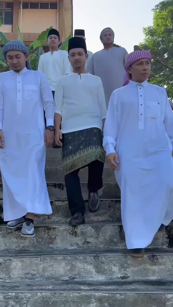 Thumbnail Cikgu Lelaki SKSK 2026  #trending  #trendingvideo  #sksungaikertas  #fyp  #usnurulhaizaofficial