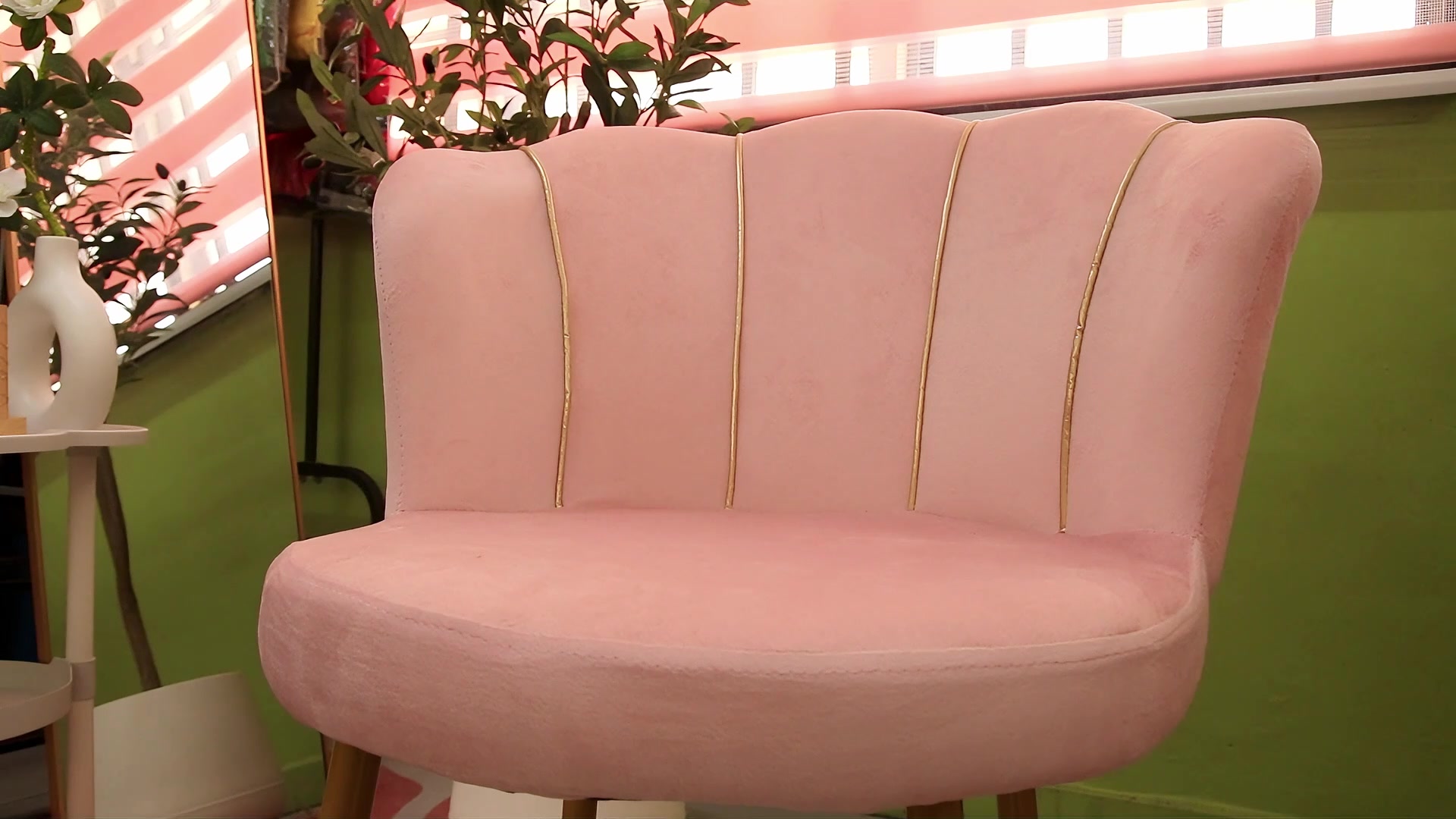 Thumbnail Dah cuti ni 😍 Jom layan drama raya khas dari warga SK Bukit Soga! 🎬🌙 Confirm penuh emosi, gelak, dan vibes raya yang padu 🤭✨ Jangan lupa support & share tau! 💚🩷 #DramaRaya #SKBukitSoga #VibesRaya #CutiSekolah #FYP